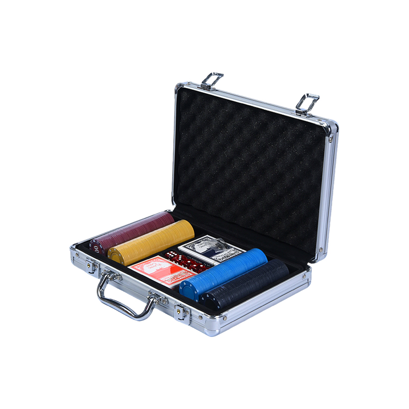 Zwart getextureerde aluminium pokerchipsetkoffer met accessoires