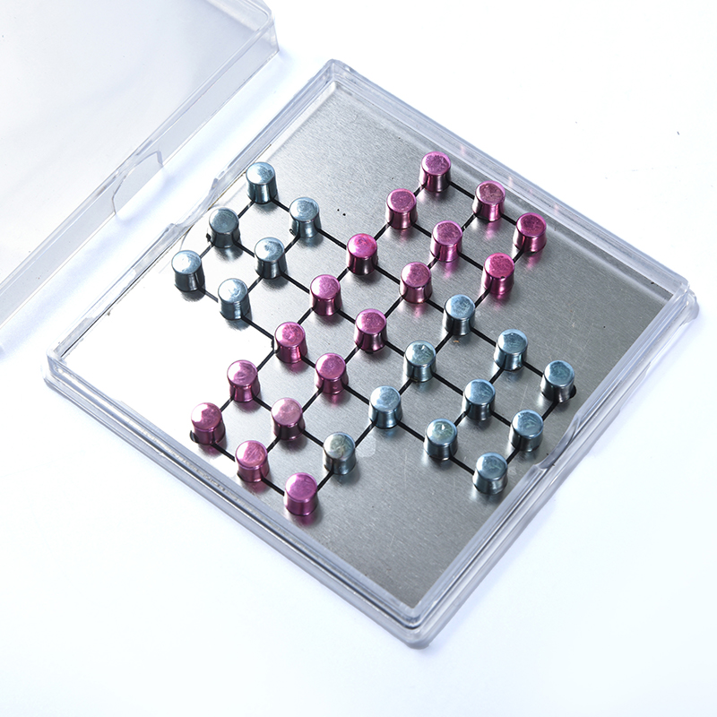 Magnetische metalen boter-kaas-en-eieren-set in helder acryl etui