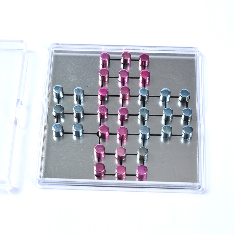 Magnetische metalen boter-kaas-en-eieren-set in helder acryl etui