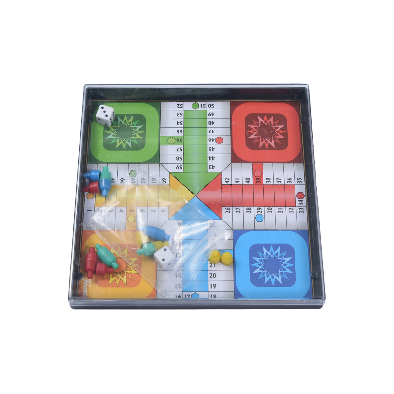 Draagbare Plastic Case Edition Klassiek Vliegend Schaakspel (Ludo).
