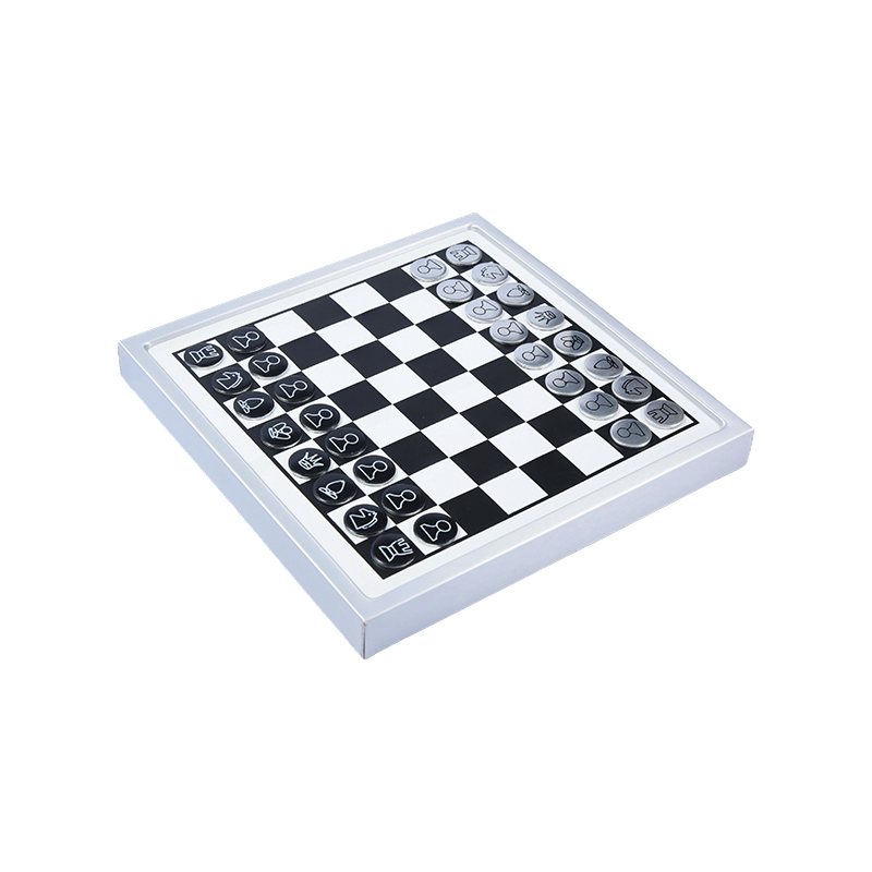Modern wit frame-editie magnetisch schaakspel voor wandmontage